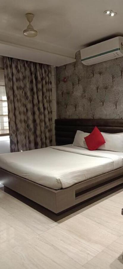 Hotel Pratiksha Residency Navi Mumbai Exterior photo